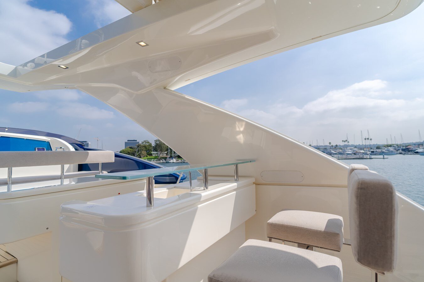 2014-ferretti-yachts-96-94e4d5