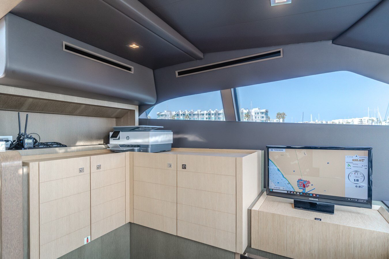 2014-ferretti-yachts-96-94e4d5