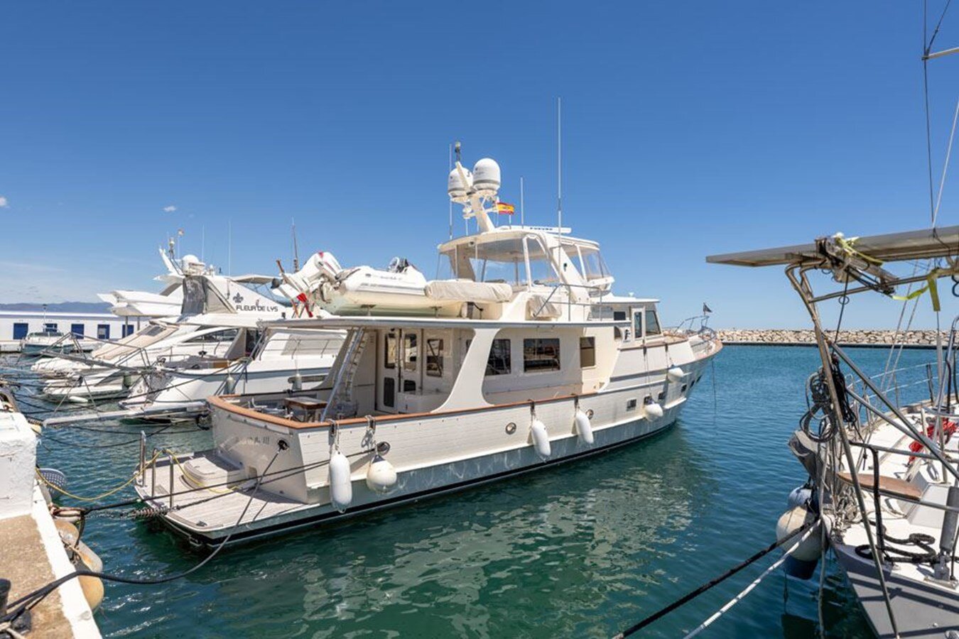 2014-fleming-yachts-65-3-28ae21