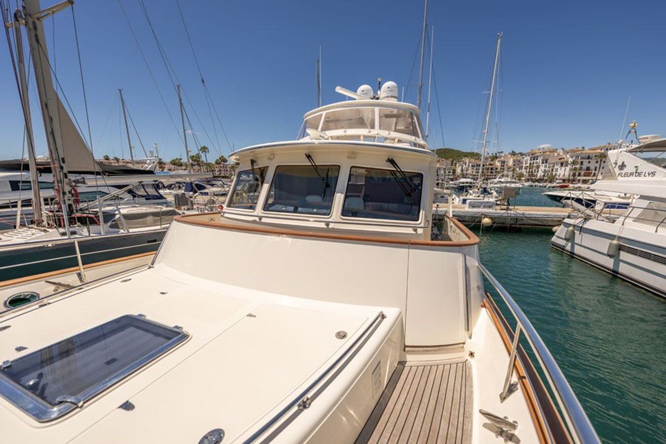 2014-fleming-yachts-65-3-28ae21