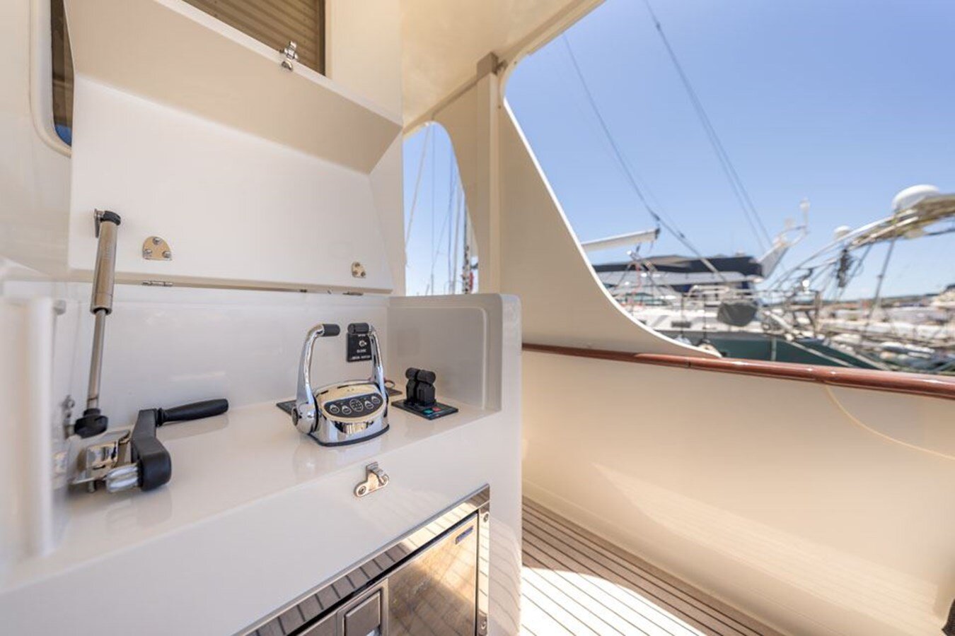 2014-fleming-yachts-65-3-28ae21