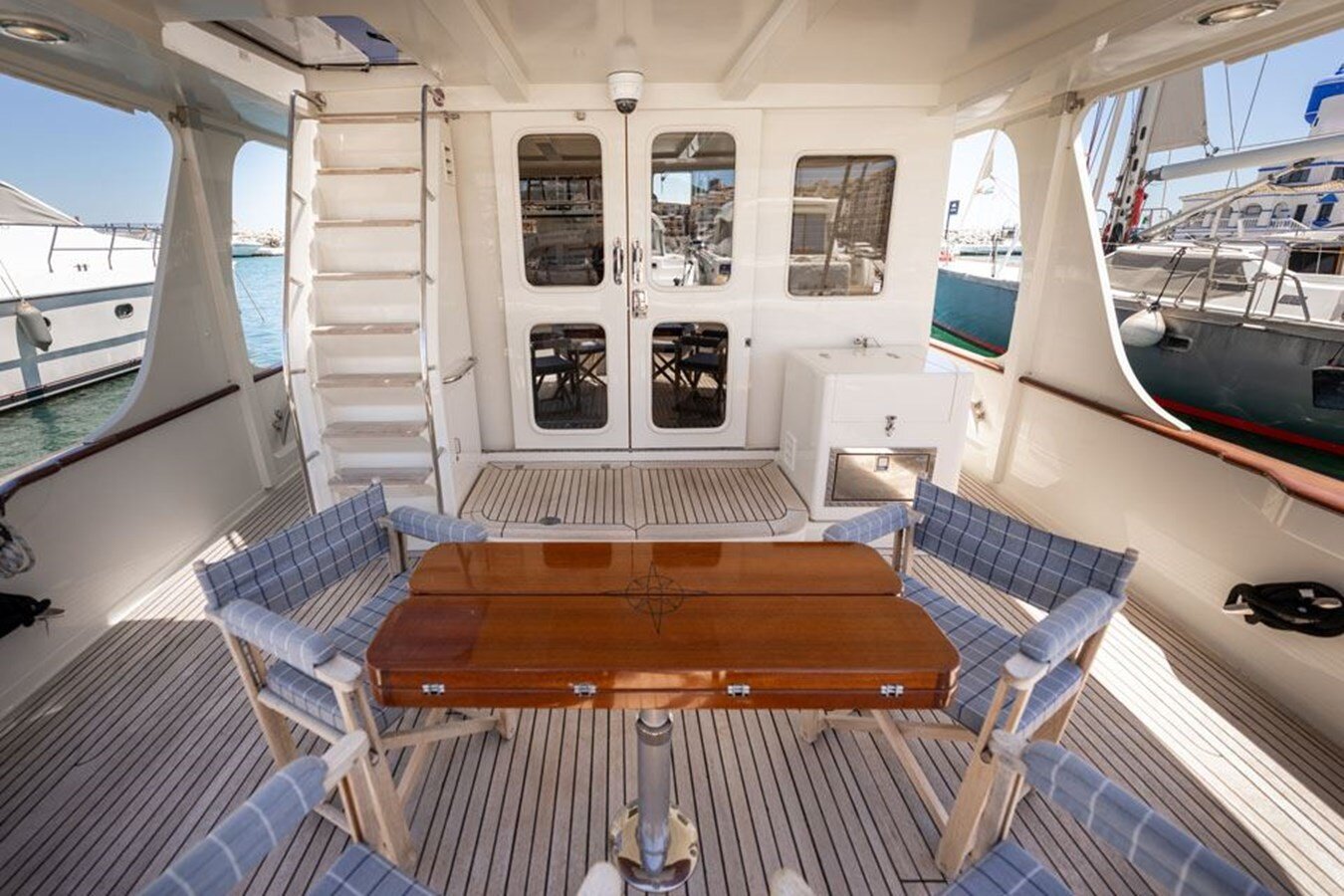 2014-fleming-yachts-65-3-28ae21