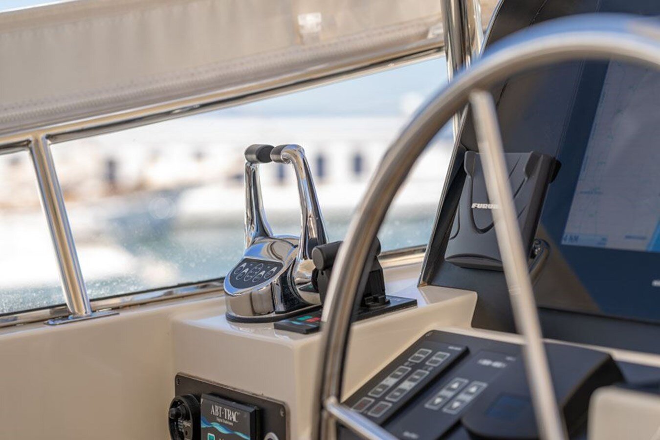 2014-fleming-yachts-65-3-28ae21