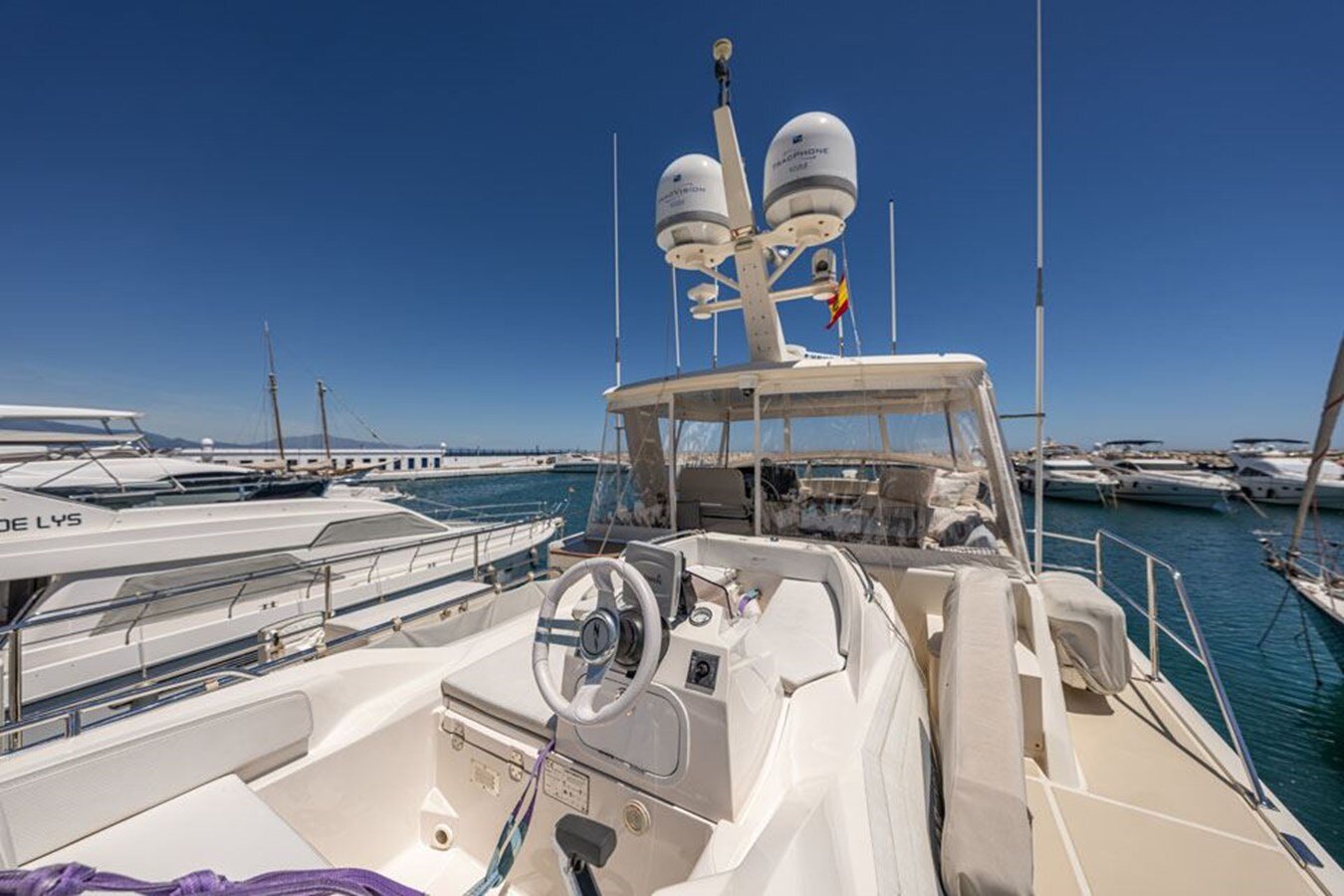 2014-fleming-yachts-65-3-28ae21