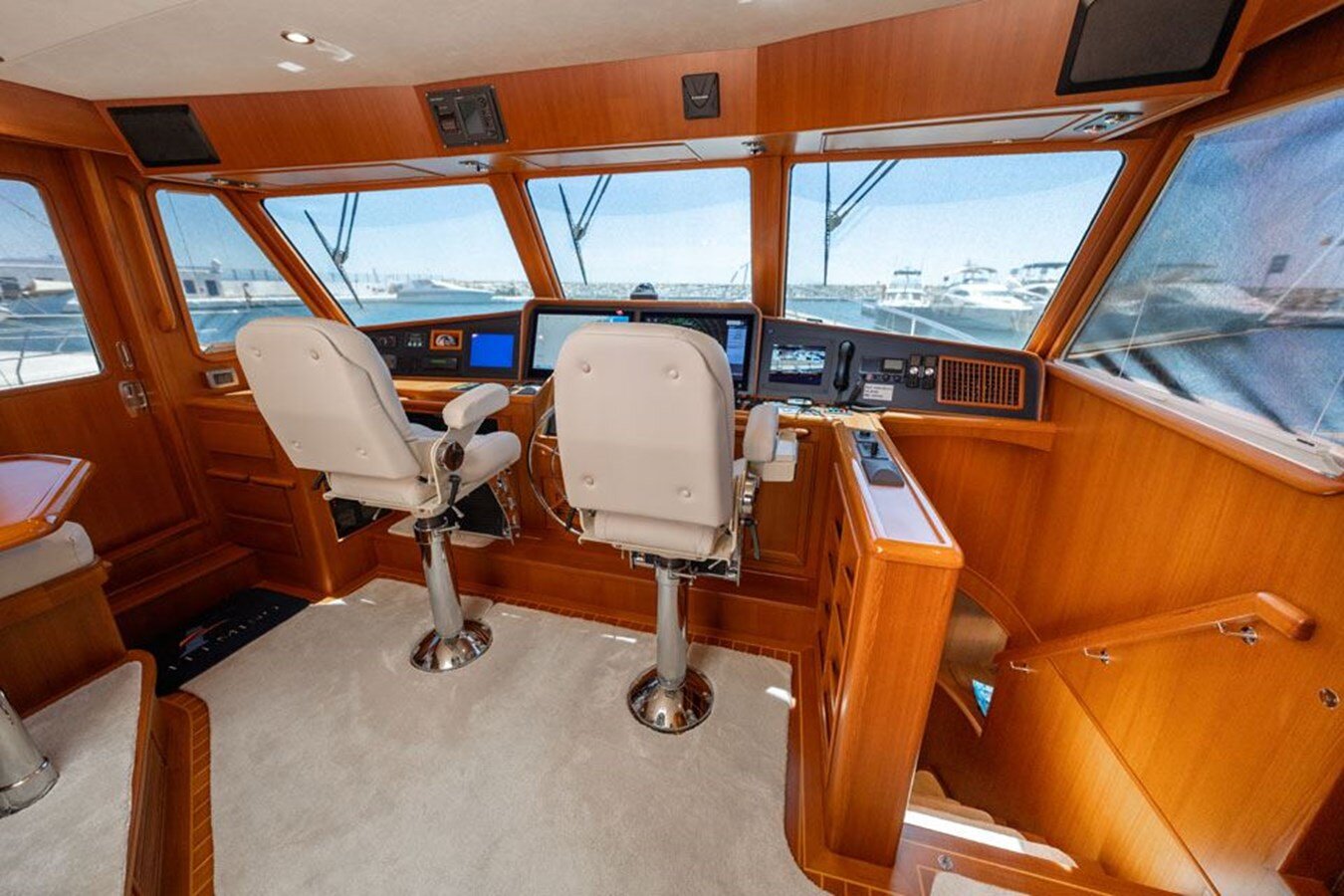 2014-fleming-yachts-65-3-28ae21