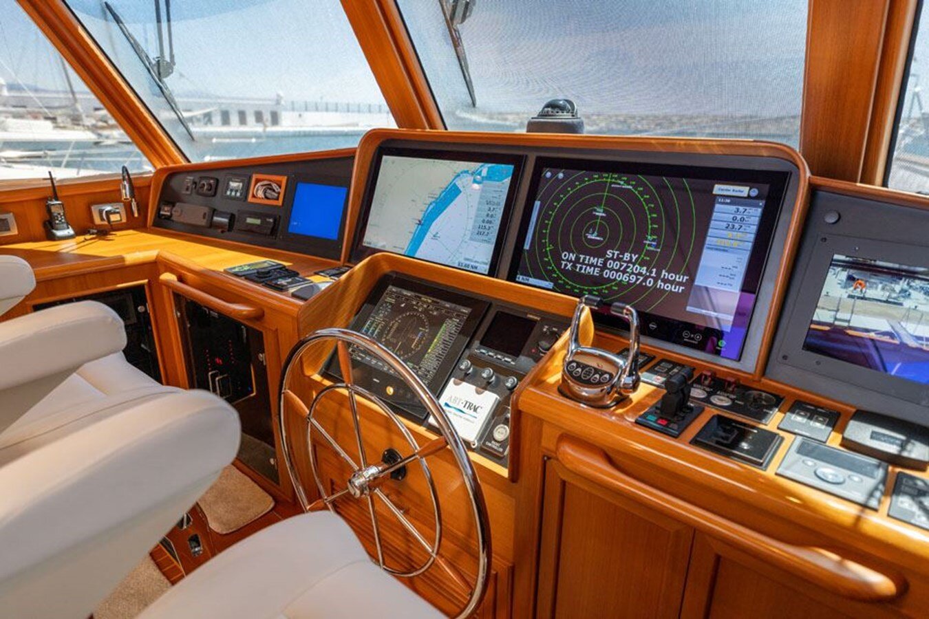 2014-fleming-yachts-65-3-28ae21