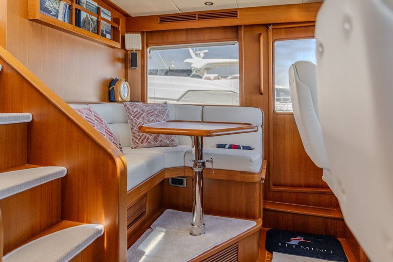 2014-fleming-yachts-65-3-28ae21