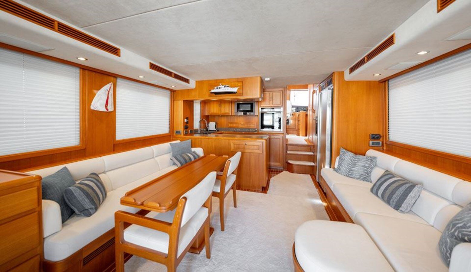 2014-fleming-yachts-65-3-28ae21