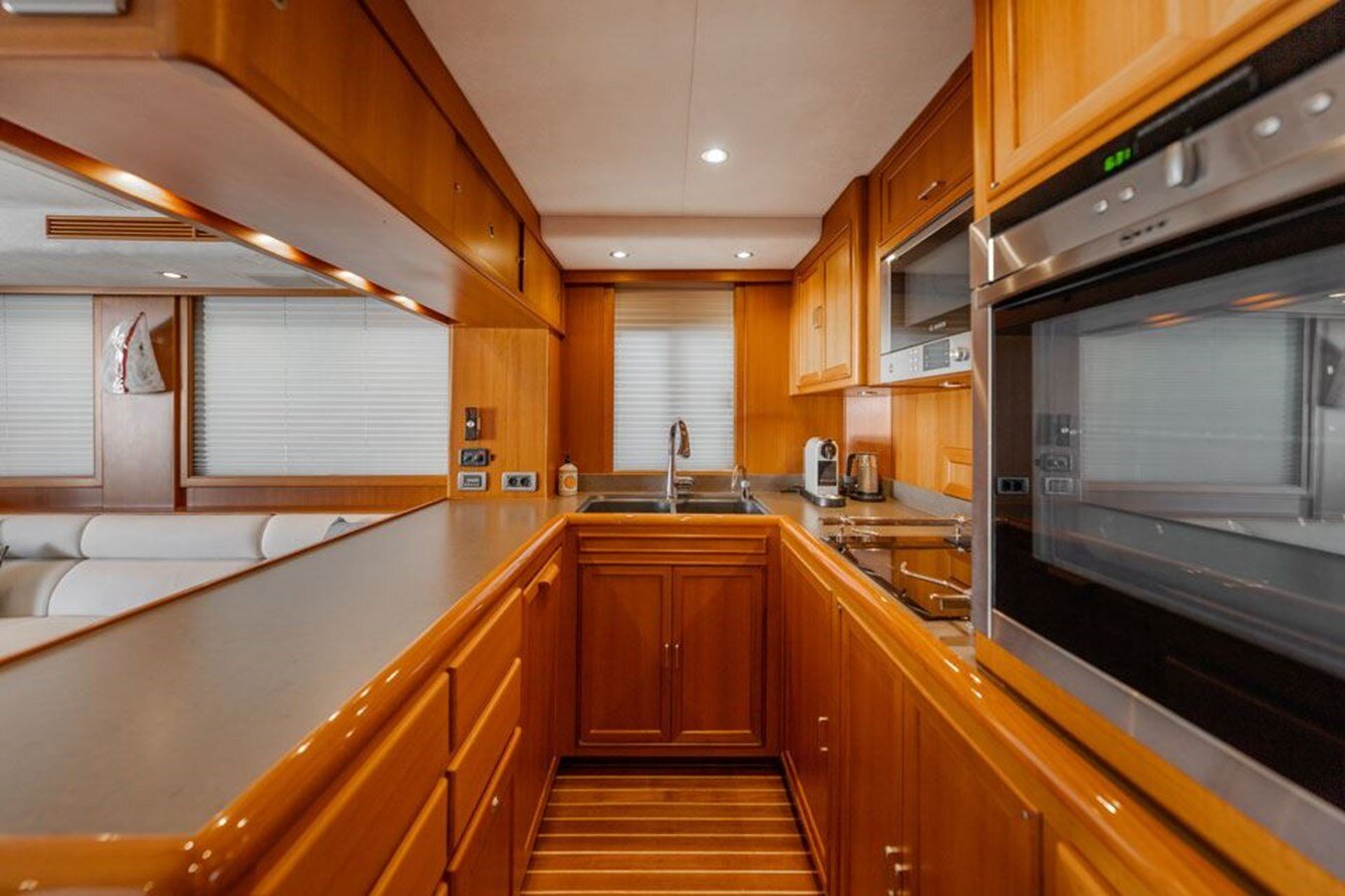 2014-fleming-yachts-65-3-28ae21