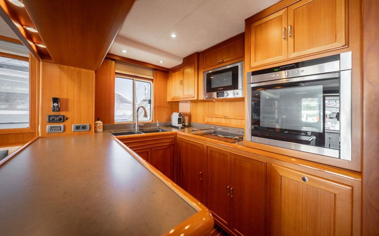 2014-fleming-yachts-65-3-28ae21