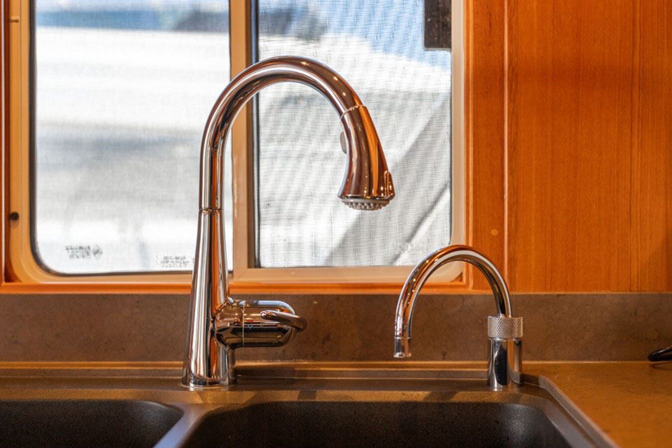 2014-fleming-yachts-65-3-28ae21