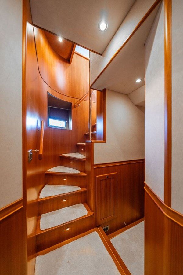 2014-fleming-yachts-65-3-28ae21