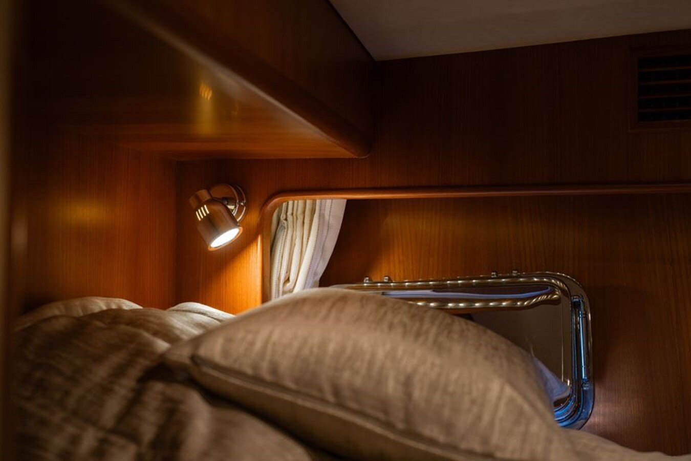 2014-fleming-yachts-65-3-28ae21