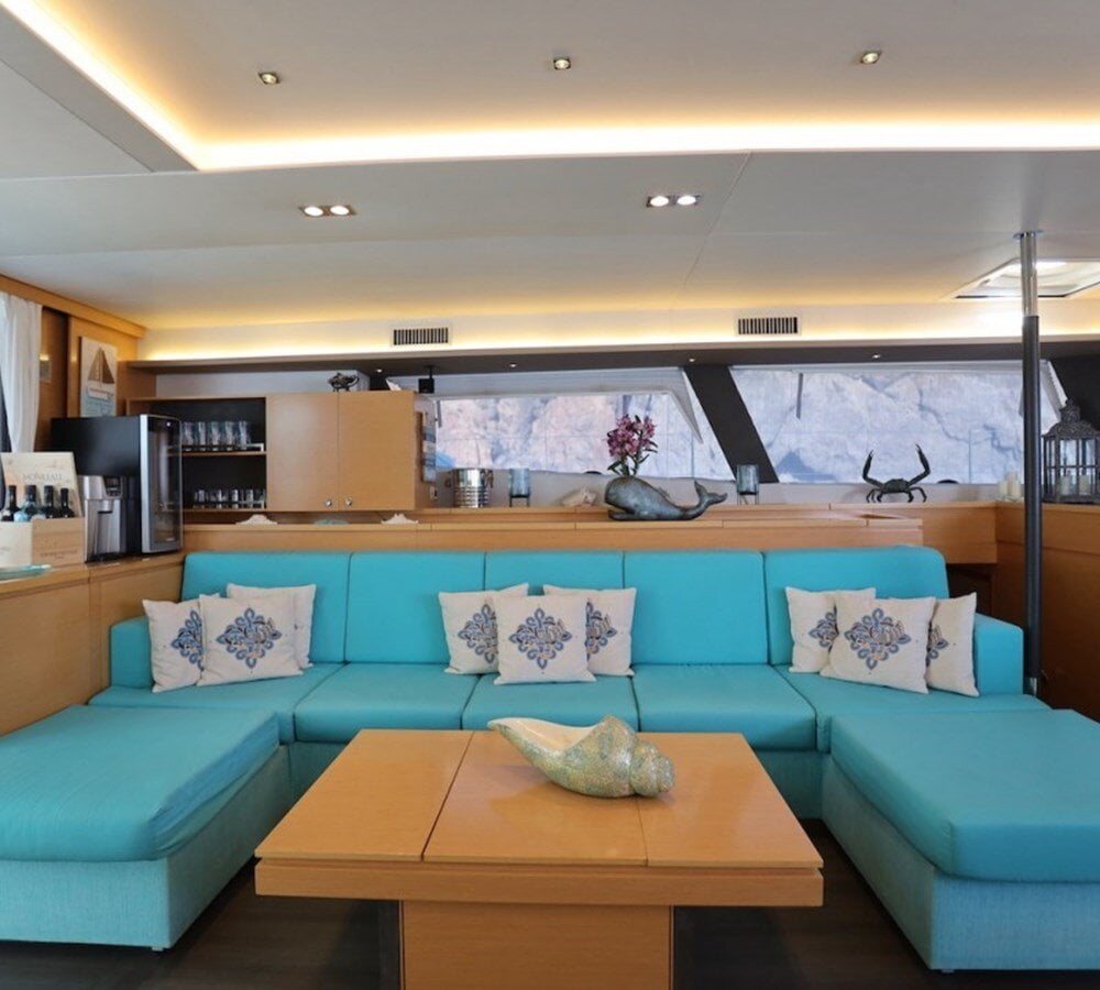 2014 FOUNTAINE PAJOT 67' 1