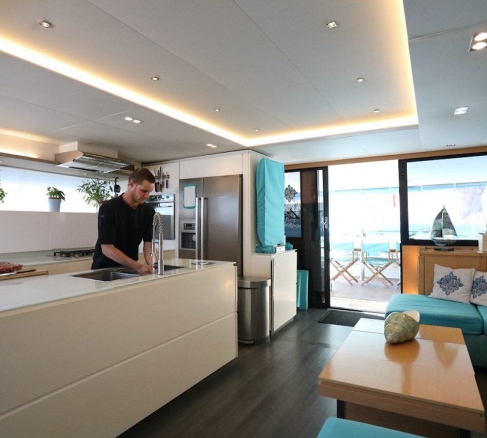 2014 FOUNTAINE PAJOT 67' 1