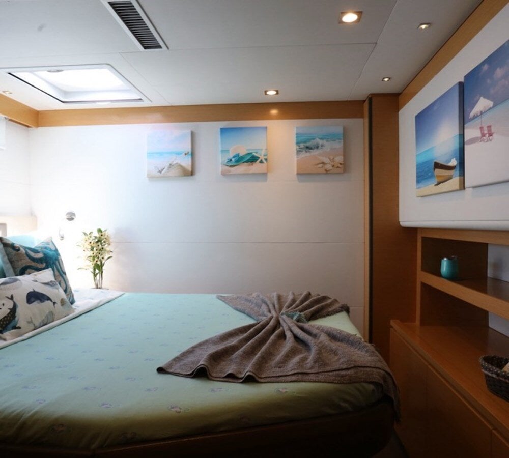 2014 FOUNTAINE PAJOT 67' 1