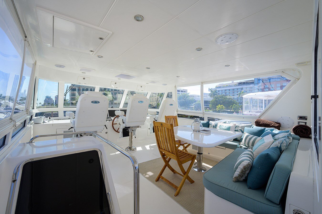 2014-hampton-yachts-64-e9fd82