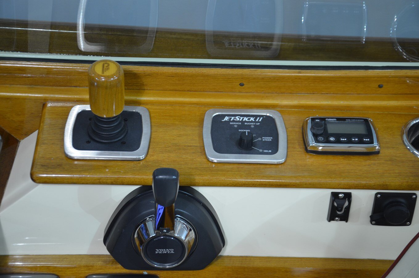 2014-hinckley-31-9-5a80ba