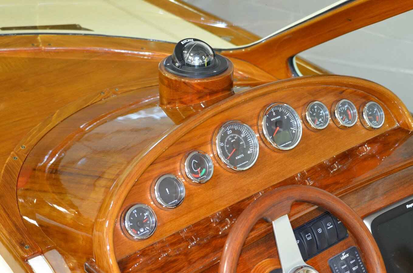 2014-hinckley-31-9-5a80ba