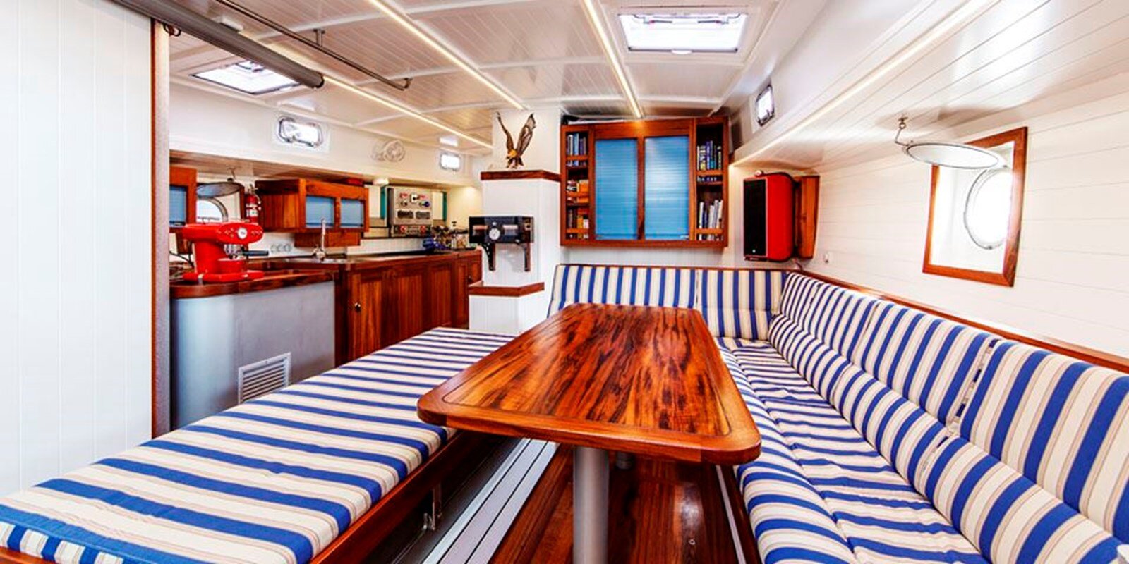 2014-km-yacht-builders-68-11-8be0e0