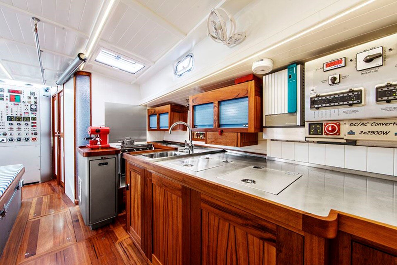 2014-km-yacht-builders-68-11-8be0e0