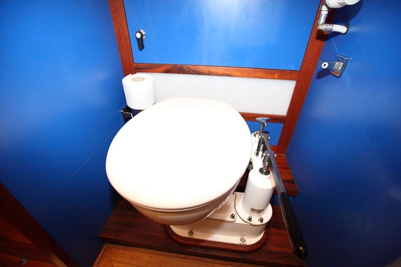 2014-km-yacht-builders-68-11-8be0e0