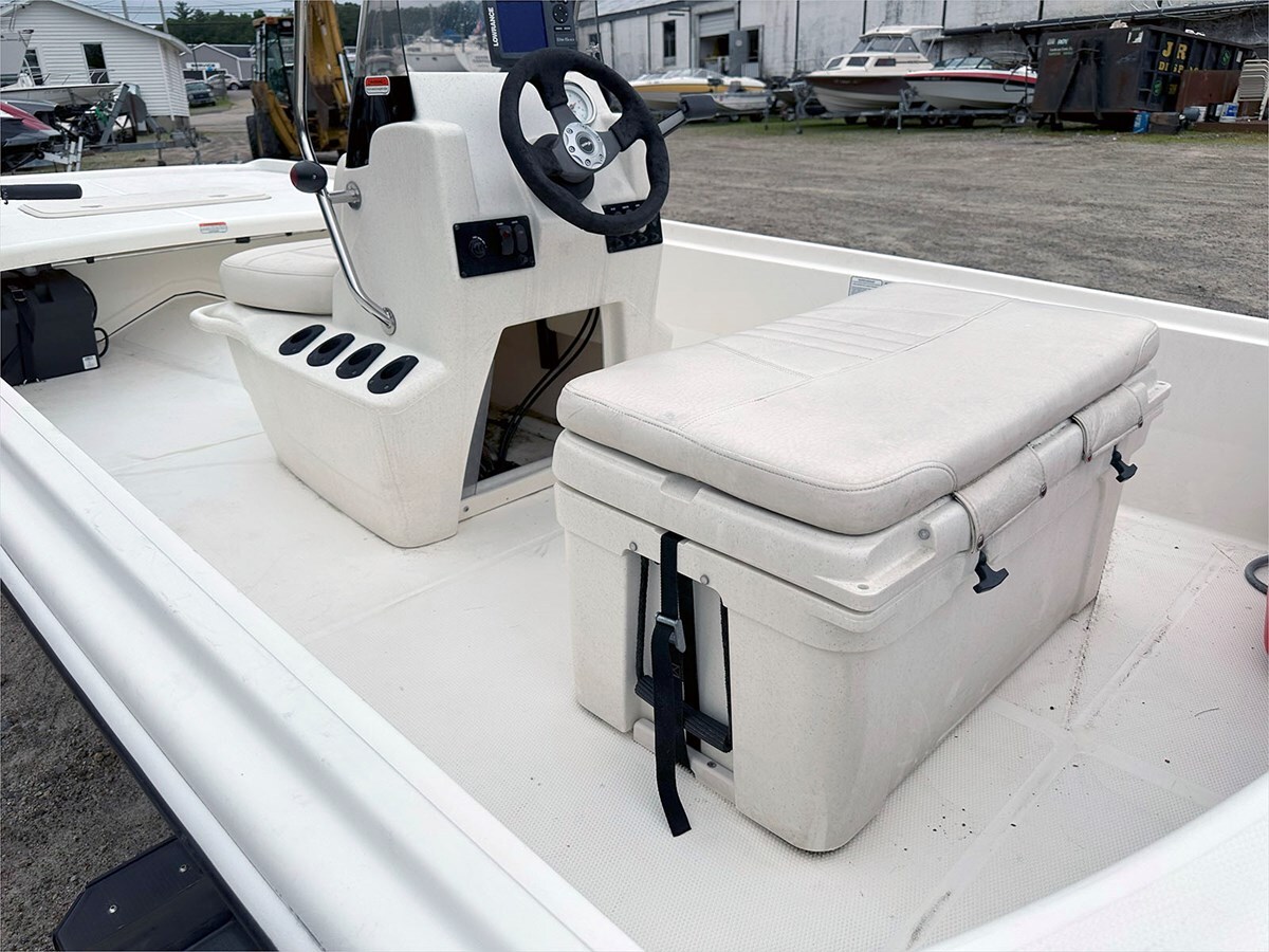 2014-mako-17-1-027673