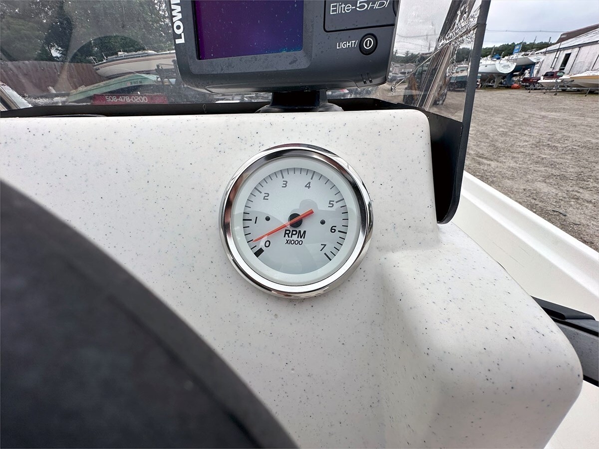 2014-mako-17-1-027673