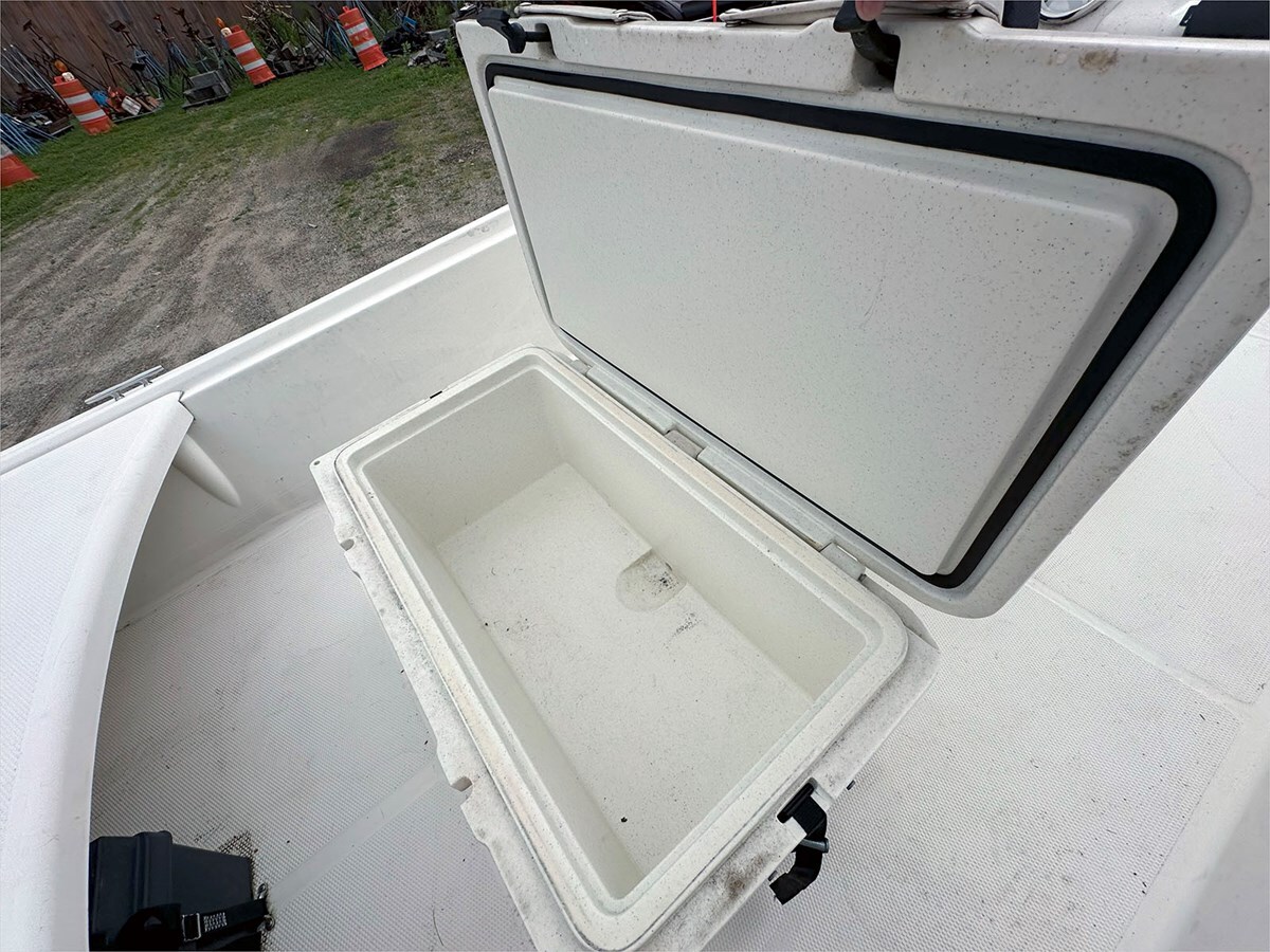 2014-mako-17-1-027673