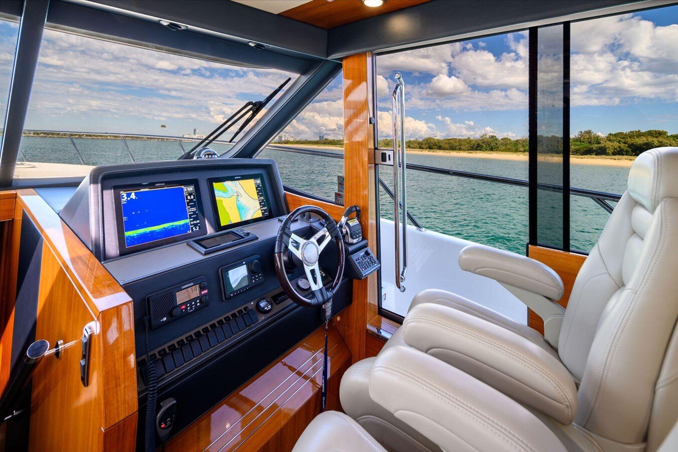 2014-maritimo-65-485bad