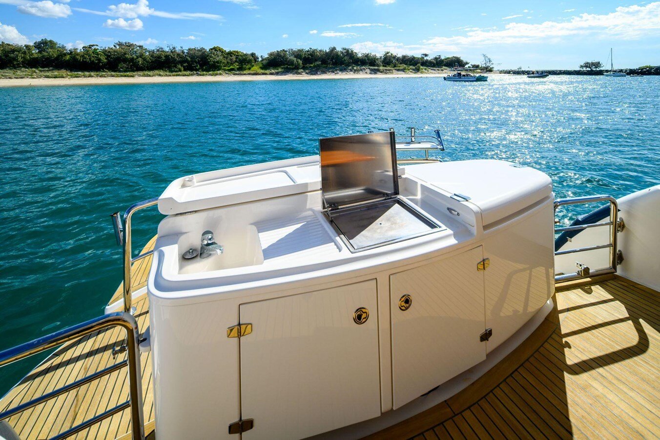 2014-maritimo-65-485bad