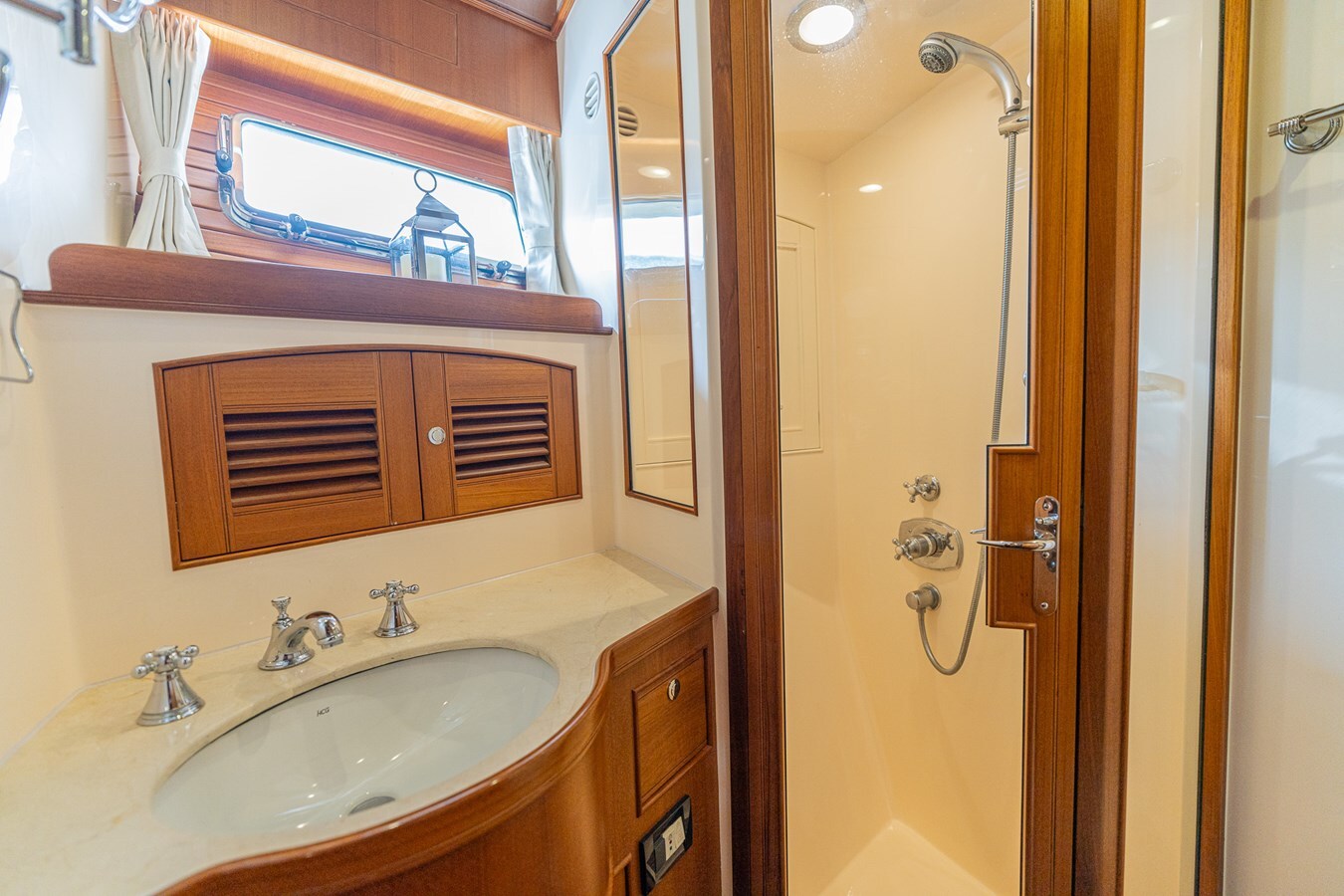 2014-marlow-yachts-67-8-43d519