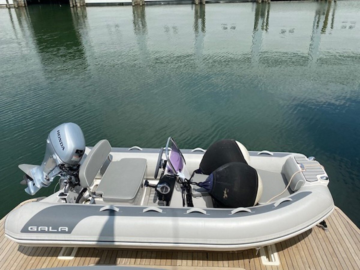 2014-marquis-63-71820e