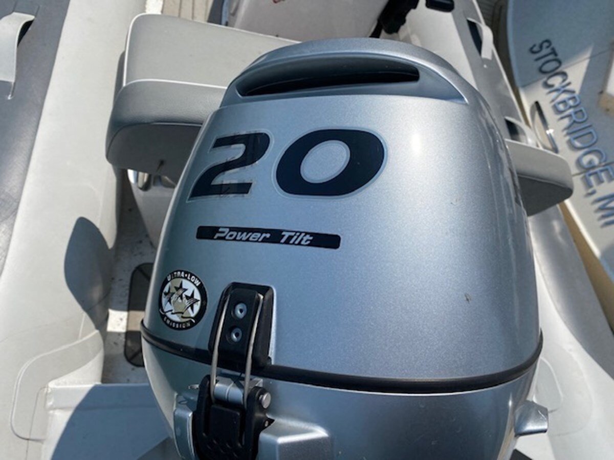 2014-marquis-63-71820e