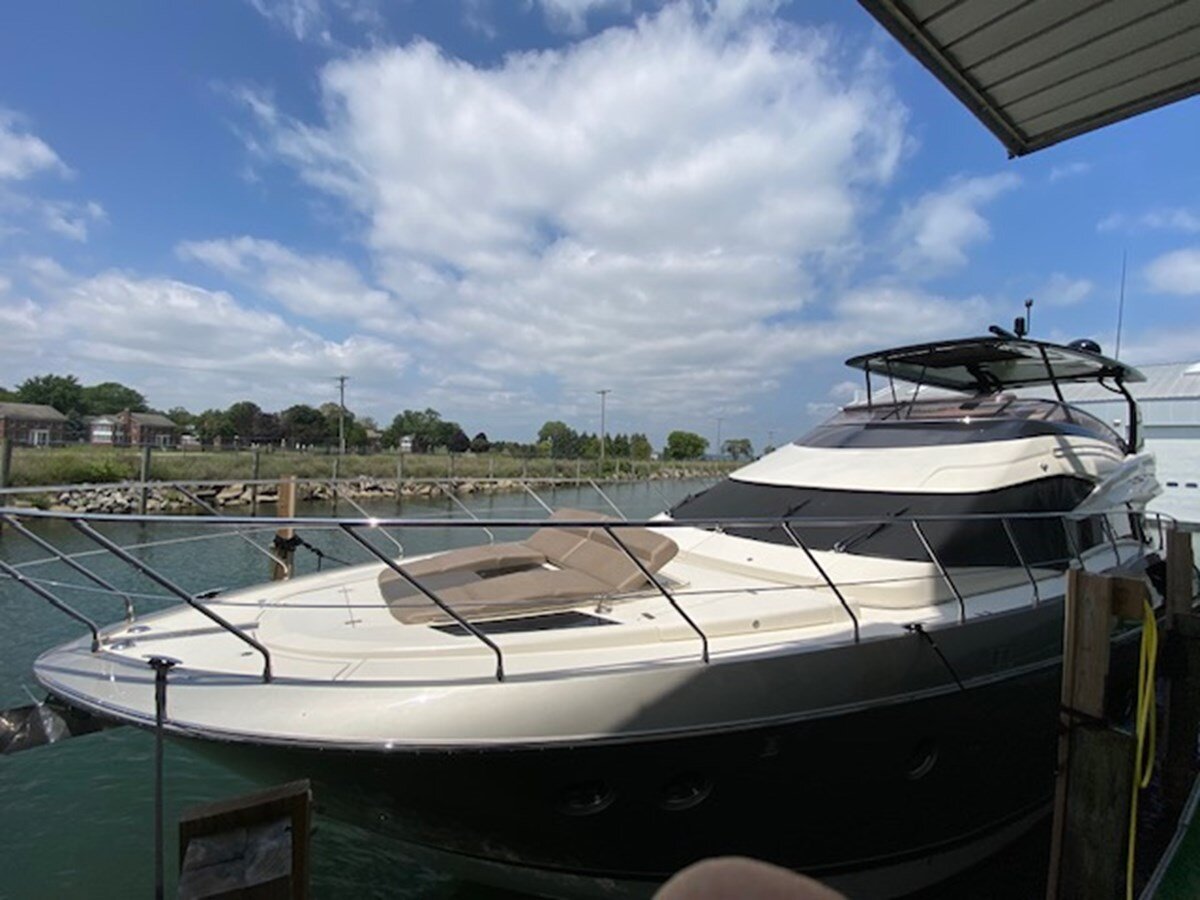 2014-marquis-63-71820e