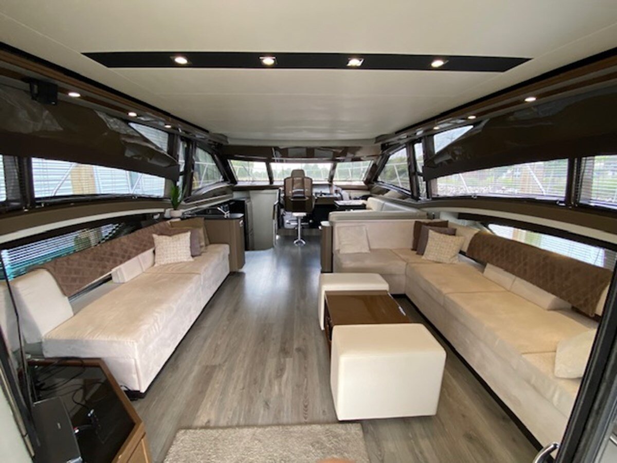 2014-marquis-63-71820e