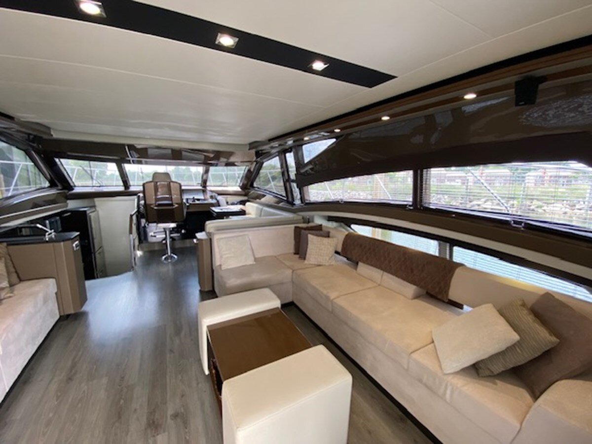 2014-marquis-63-71820e