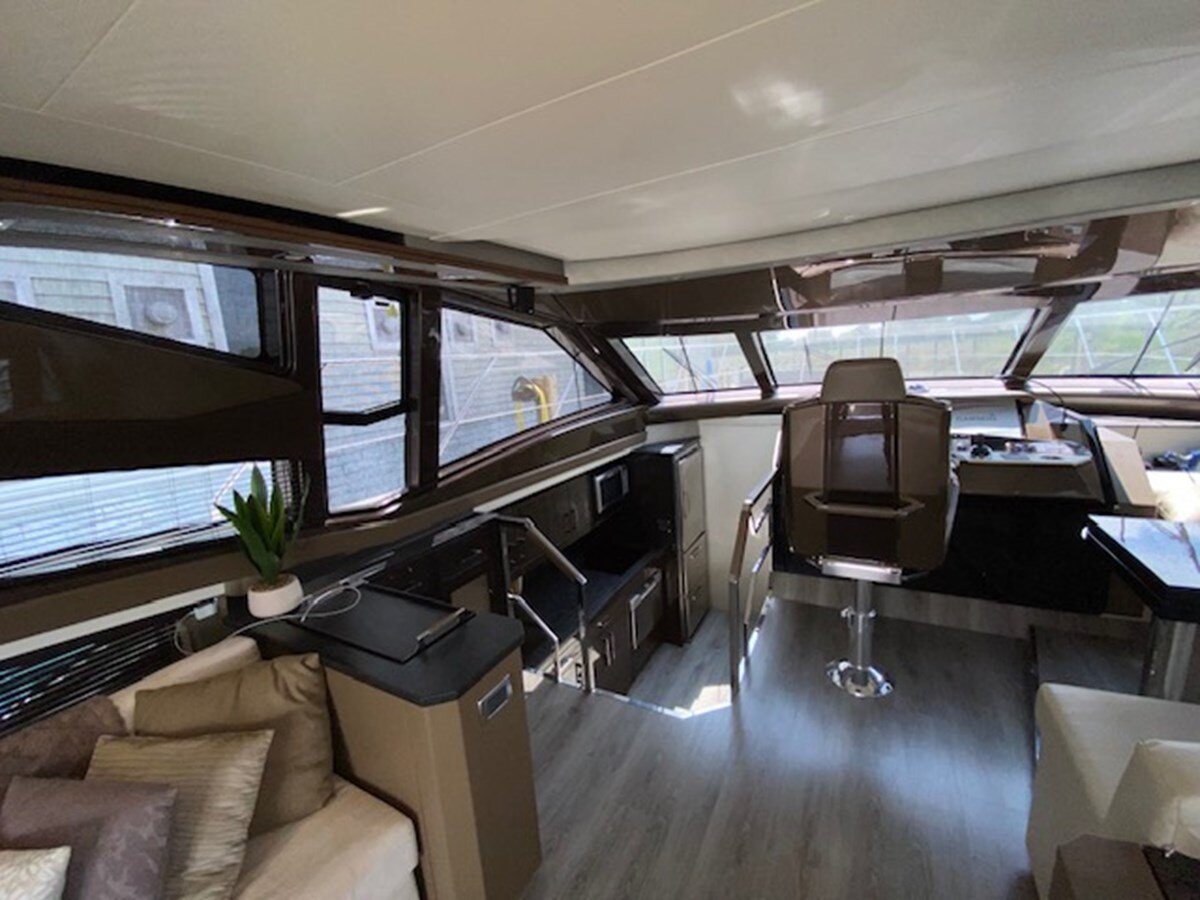 2014-marquis-63-71820e