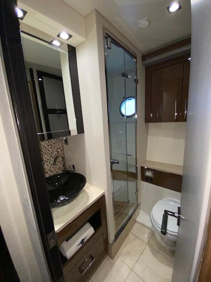 2014-marquis-63-71820e