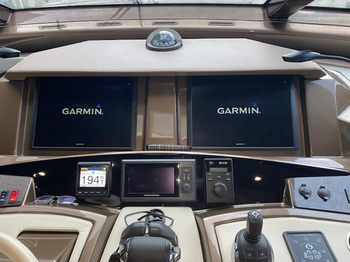 2014-marquis-63-71820e