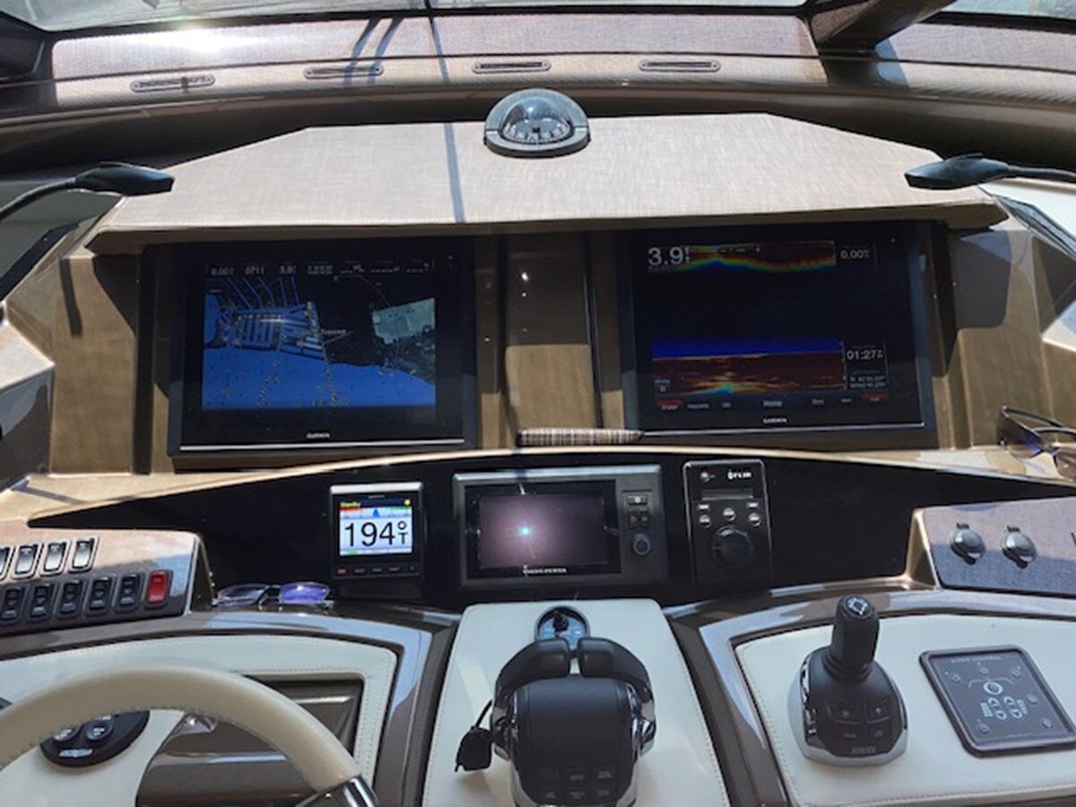 2014-marquis-63-71820e