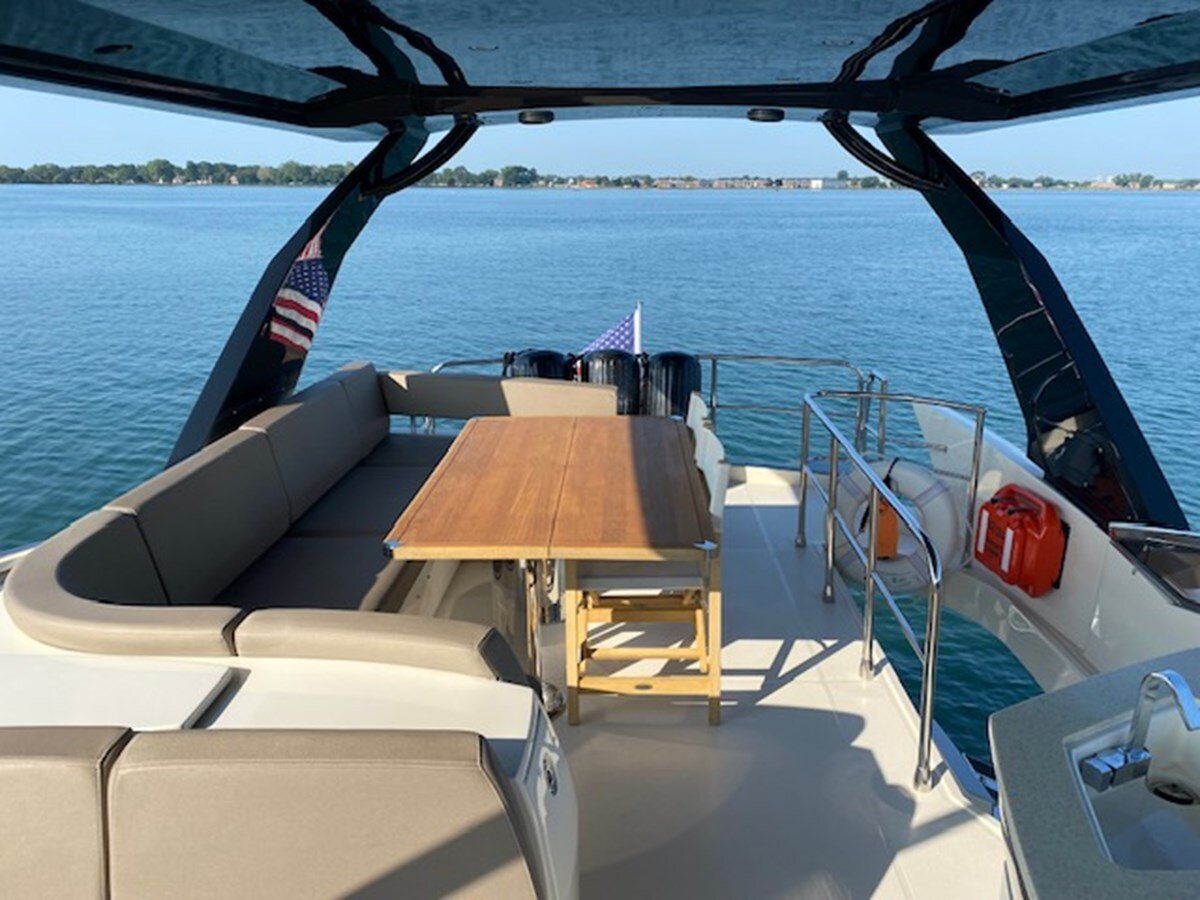 2014-marquis-63-71820e