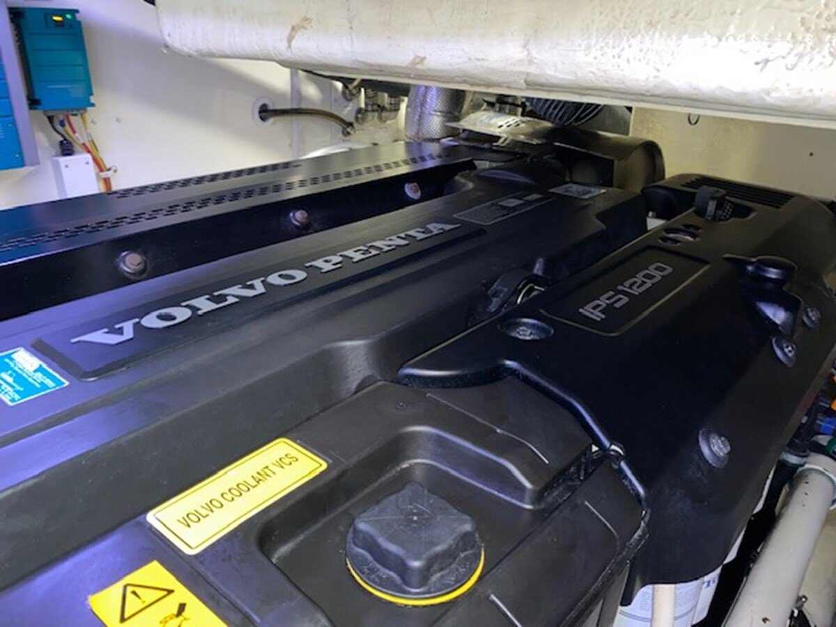 2014-marquis-63-71820e