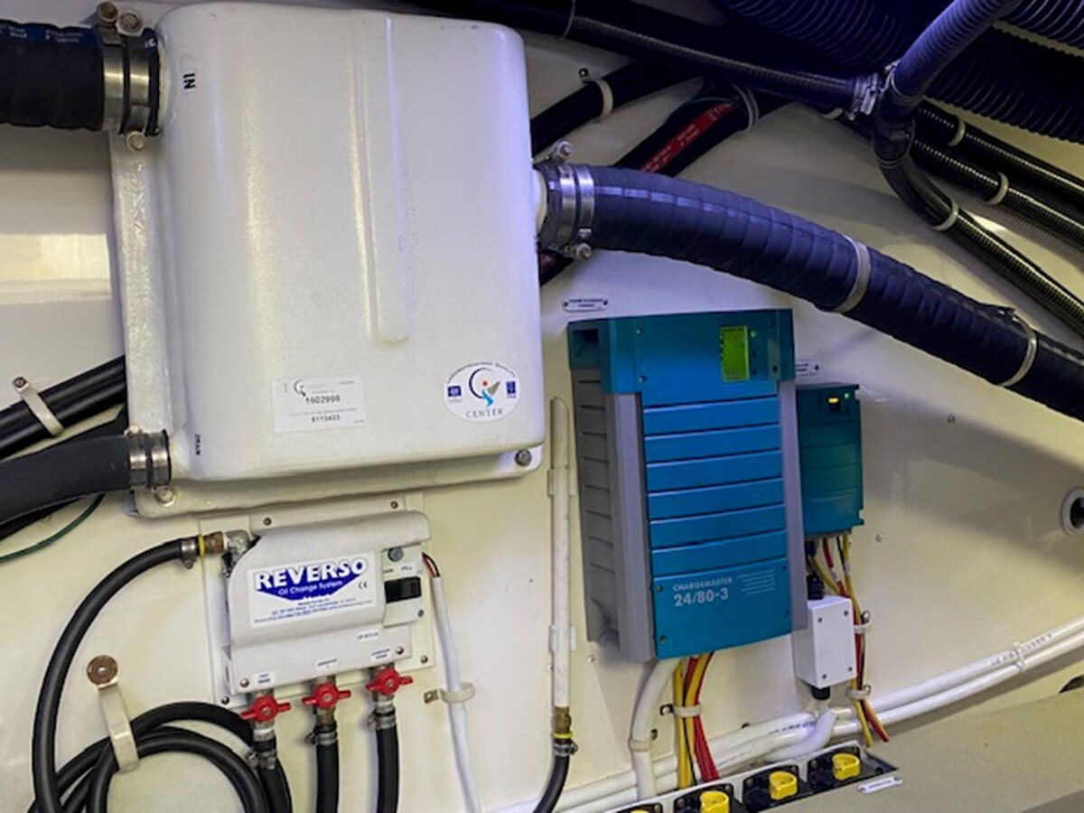 2014-marquis-63-71820e