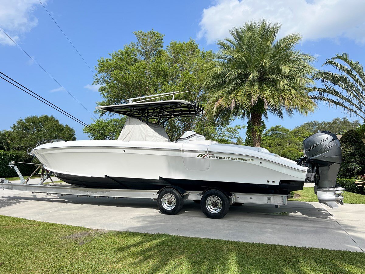 2014-midnight-express-powerboats-37-74cf1a