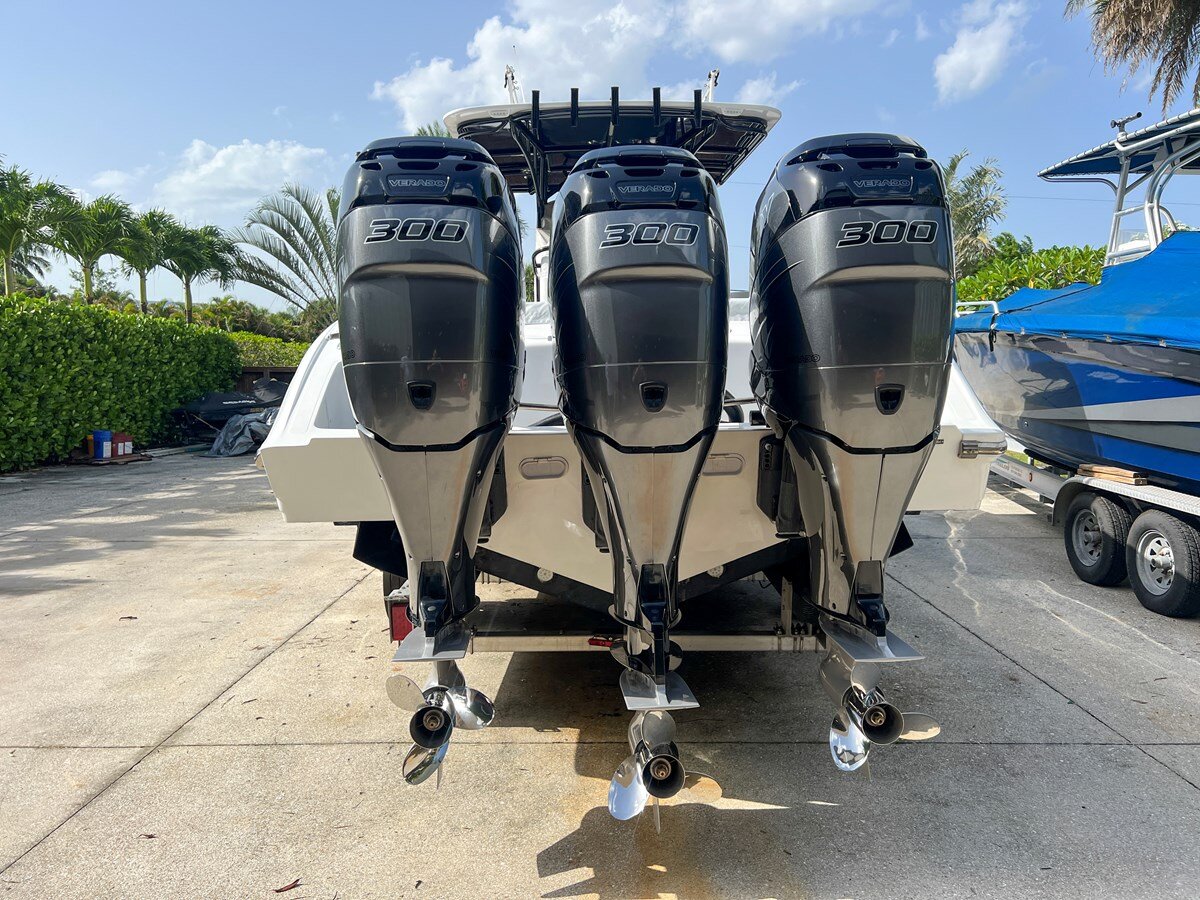 2014-midnight-express-powerboats-37-74cf1a