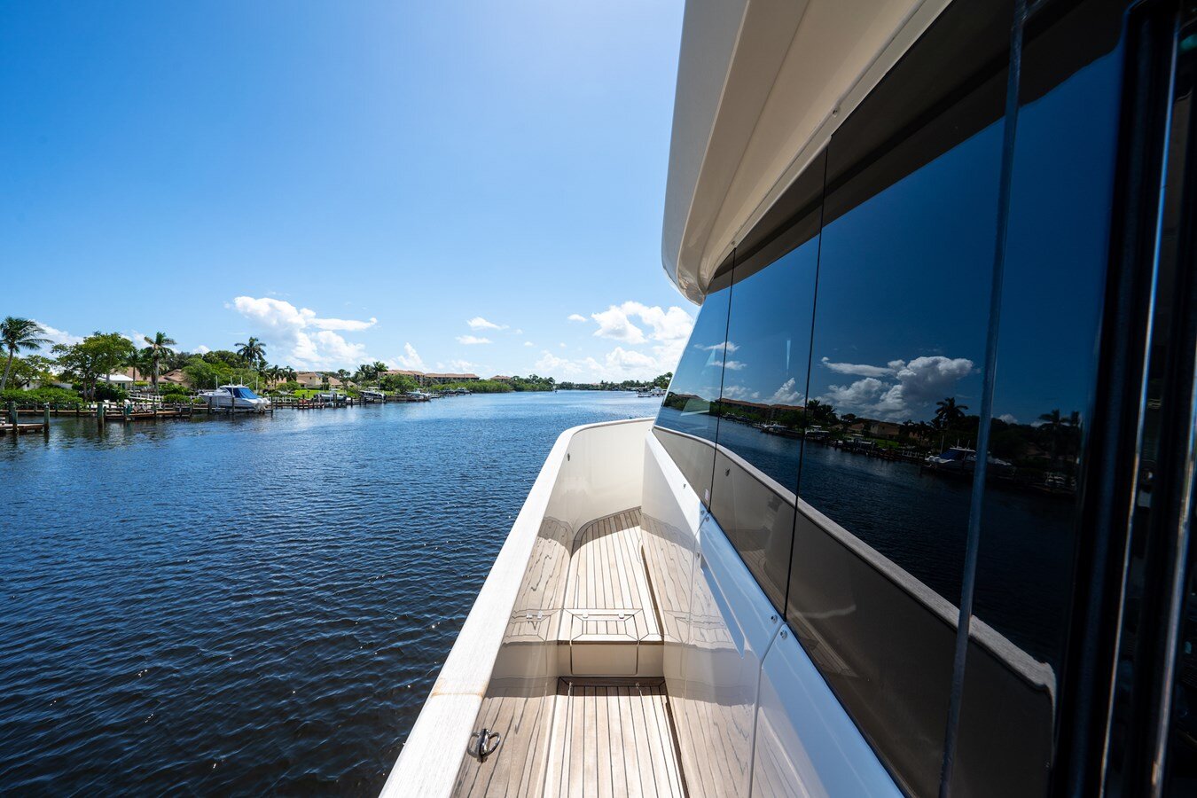 2014-monte-carlo-yachts-86-8aedcb