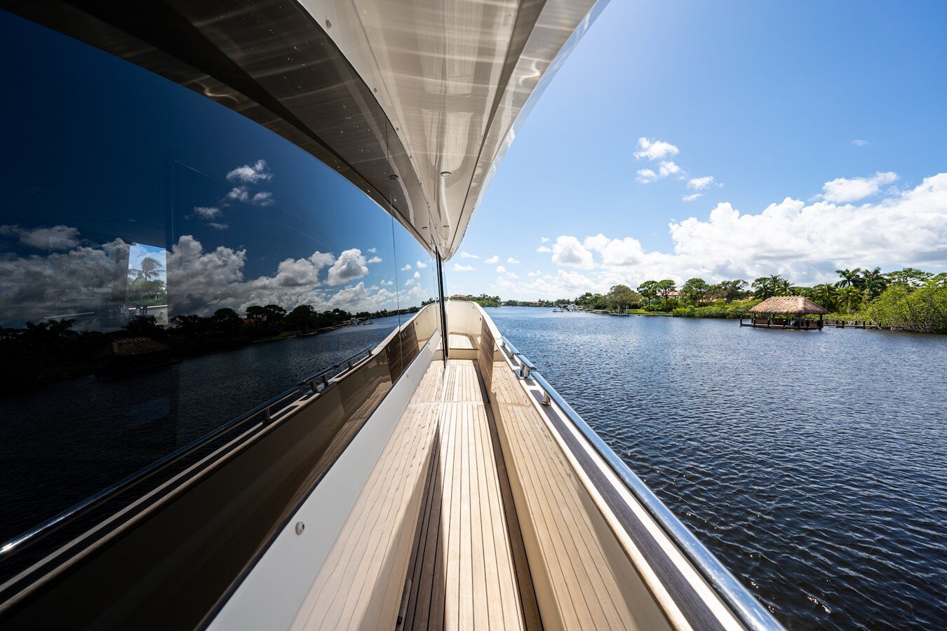 2014-monte-carlo-yachts-86-8aedcb