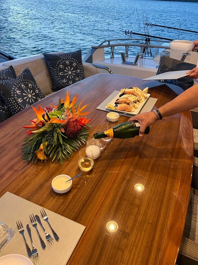 2014-monte-carlo-yachts-86-8aedcb