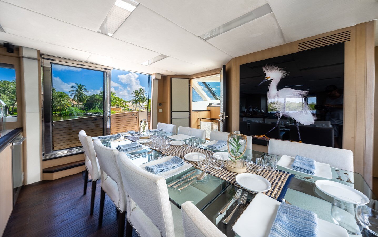 2014-monte-carlo-yachts-86-8aedcb